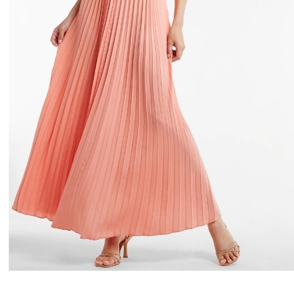 Express Pleated Side Cutout Maxi Dress Size Small - Picture 9 of 9